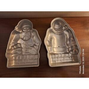 Vintage Christmas Cake Pan Santa in Chimney 3D Stand Up Cake Pan Aluminum